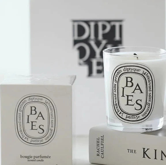 The Signature Scented Candle